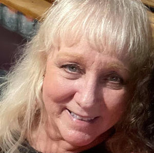 Meet your Posher, Shelly